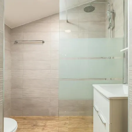 Wine House Apartments & Rooms Marceta Fazana Exterior photo