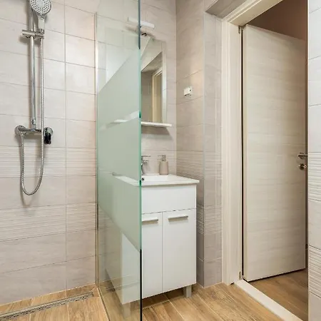 Wine House Apartments & Rooms Marceta Fazana Exterior photo