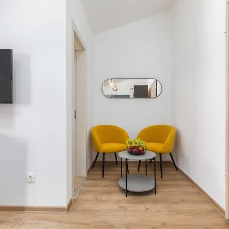Wine House Apartments & Rooms Marceta Fazana Exterior photo
