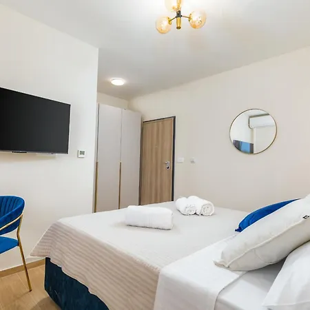 Wine House Apartments & Rooms Marceta Fazana Exterior photo